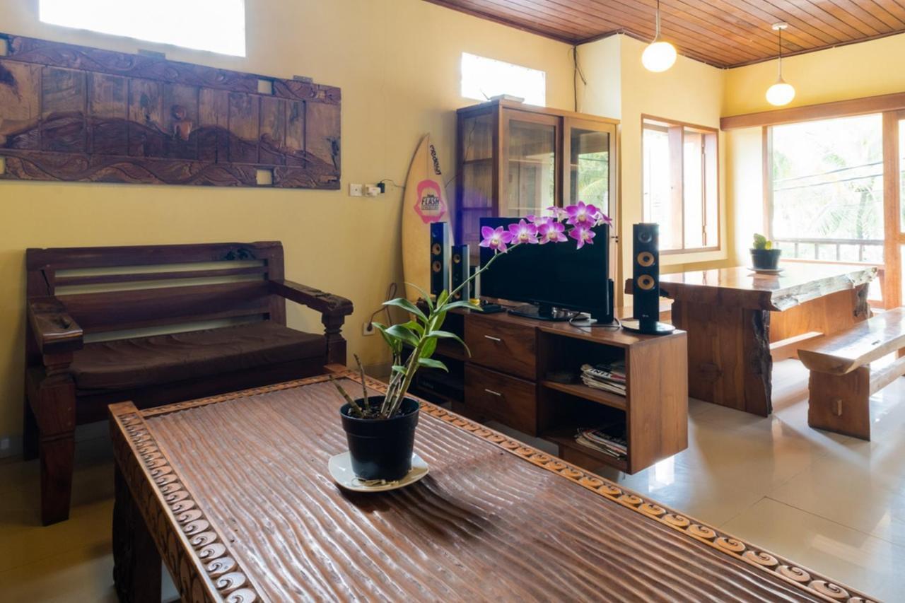 The Point Surfcamp Bali Hotel Pulukan Ngoại thất bức ảnh