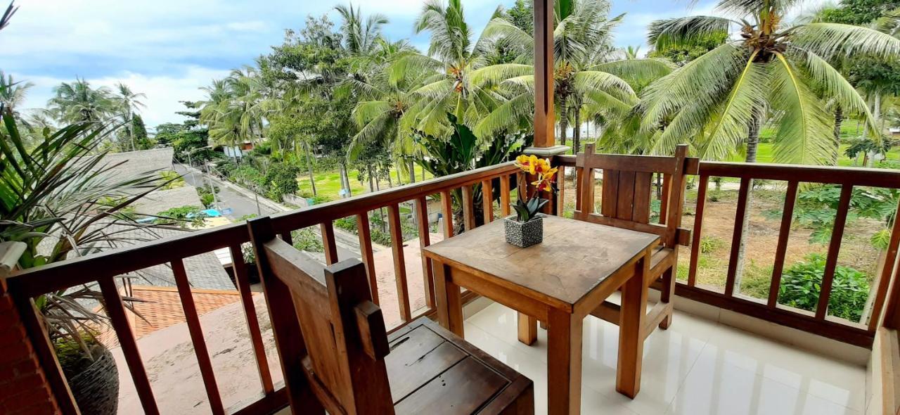 The Point Surfcamp Bali Hotel Pulukan Ngoại thất bức ảnh