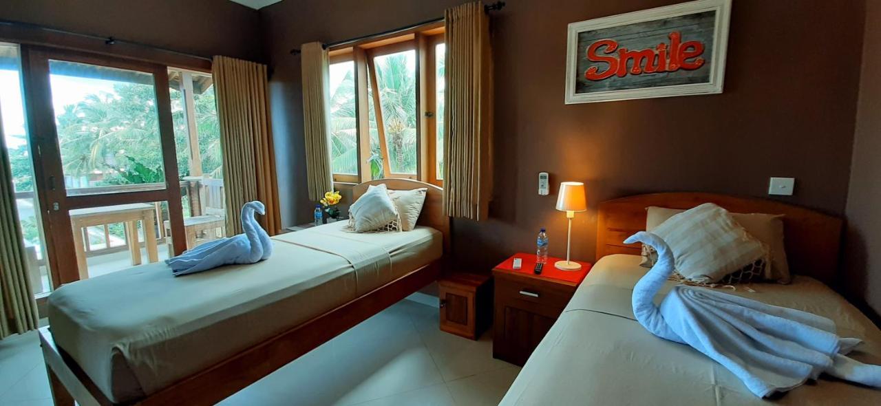 The Point Surfcamp Bali Hotel Pulukan Ngoại thất bức ảnh